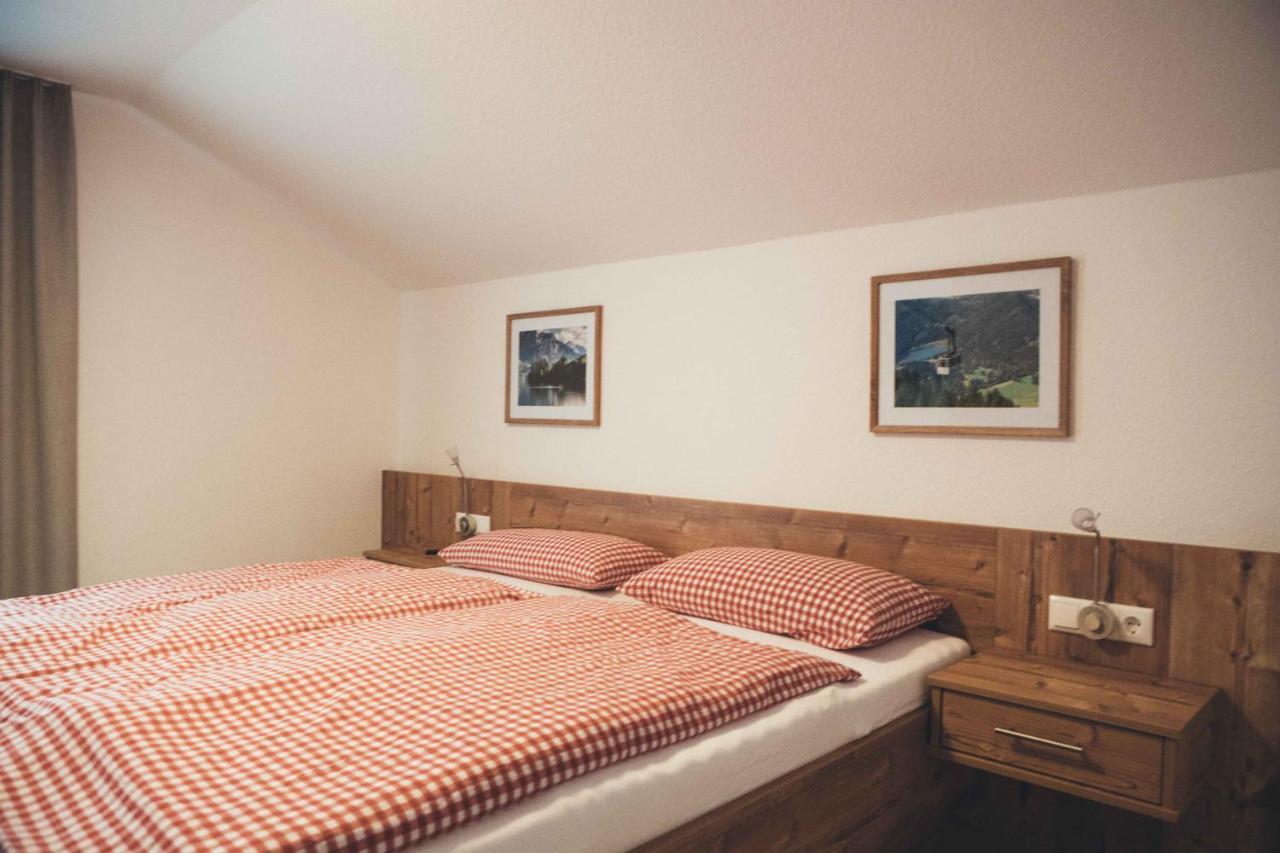 Haus Schwangau Apartment ภายนอก รูปภาพ
